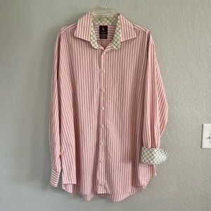 Casual yet dressy button down!
